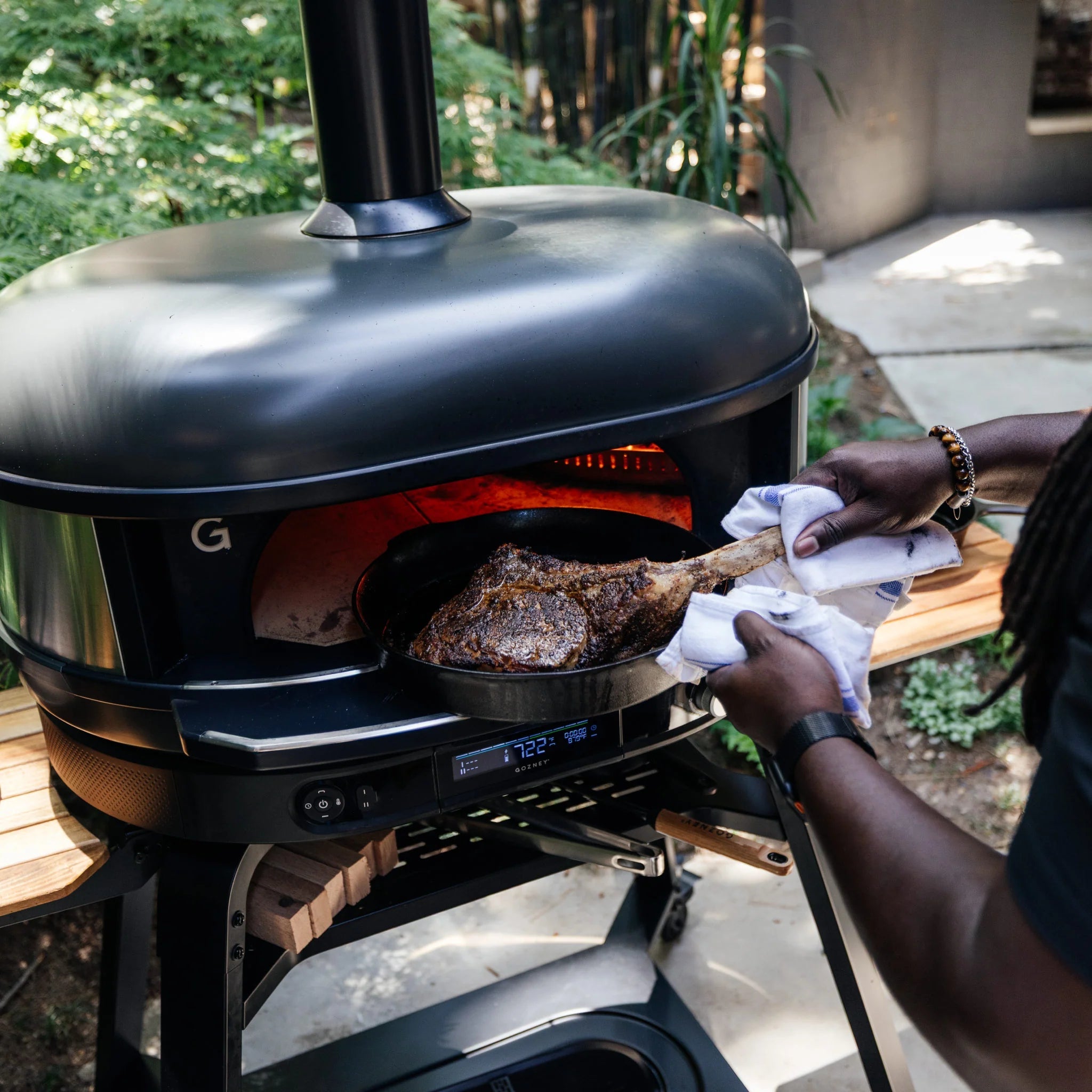 Gozney Dome Gen 2.0 Dual Fuel Pizzaofen - Off Black