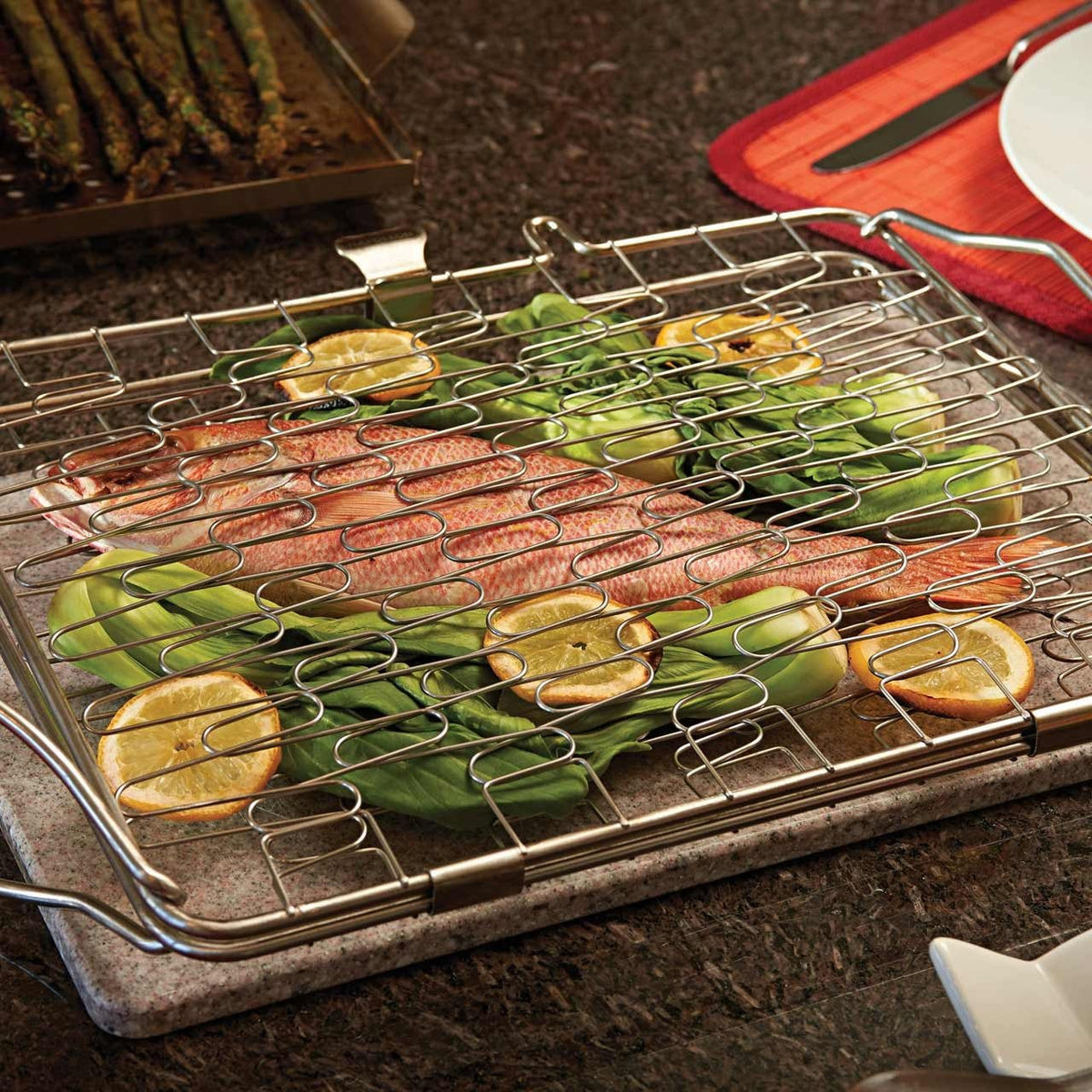 Napoleon flexibler Fisch - und Gemüsekorb - Grillstar.deNapoleon flexibler Fisch - und GemüsekorbNapoleonGrillstar.de570120629162570123