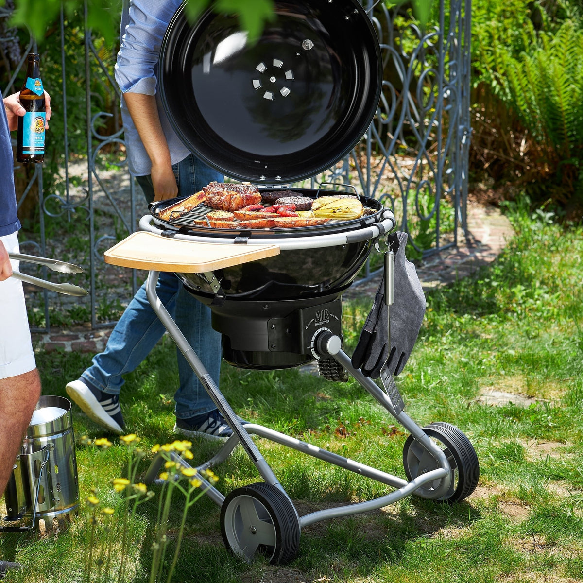 Rösle Holzkohle - Kugelgrill No.1 F50 AIR schwarz (Ø 50 cm) - Grillstar.deRösle Holzkohle - Kugelgrill No.1 F50 AIR schwarz (Ø 50 cm)RösleGrillstar.de250014004293250018