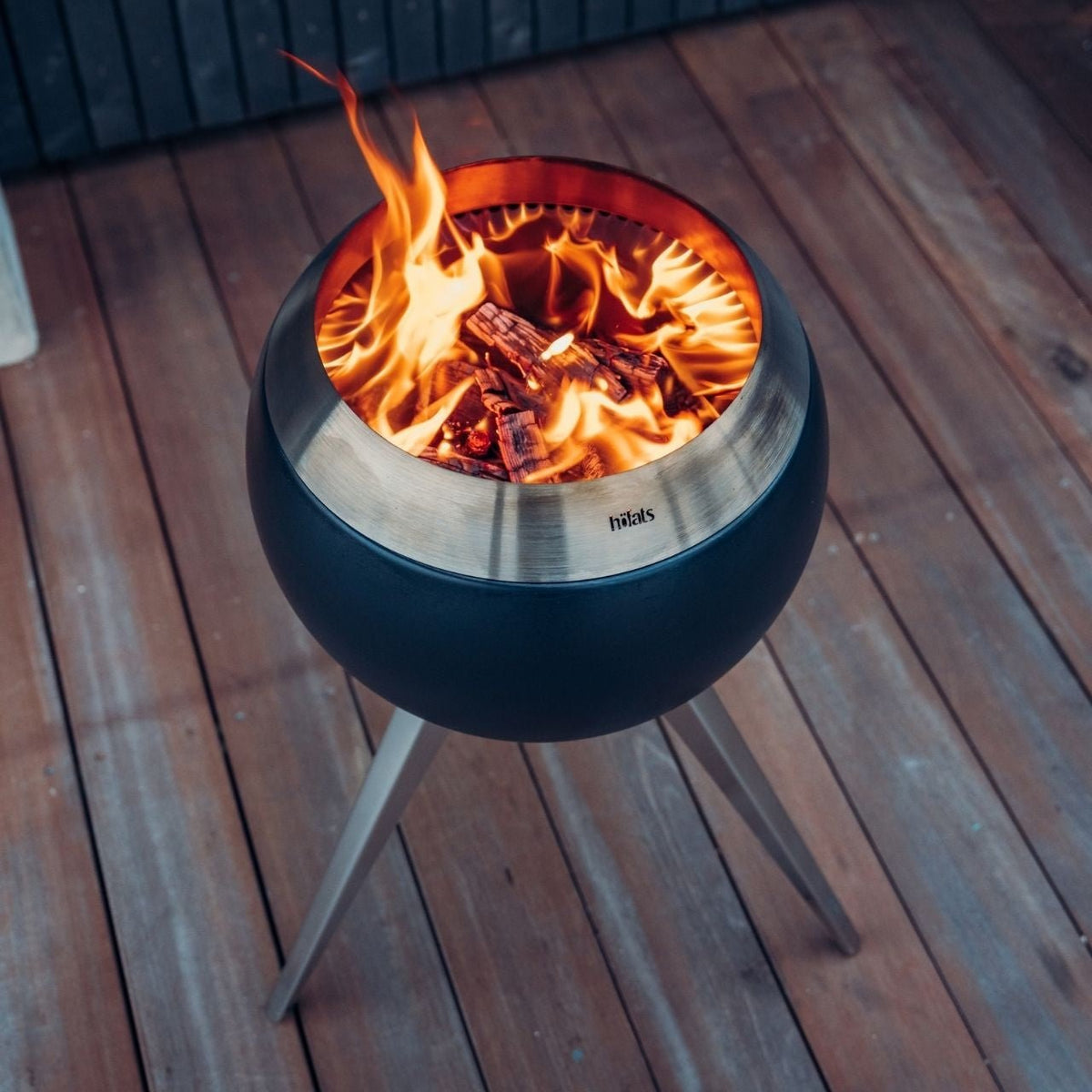 Höfats MOON 45 Feuerschale mit hohem Fuß - Grillstar.deHöfats MOON 45 Feuerschale mit hohem FußHöfatsGrillstar.deH007174064251007160