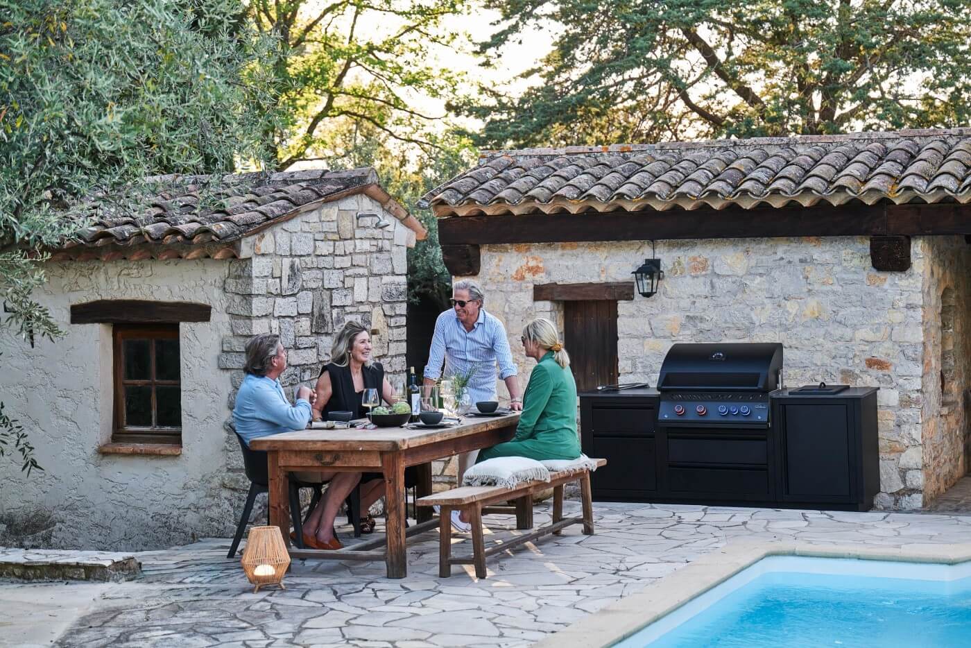 Napoleon OASIS 105 Outdoor - Küche mit 32 - Zoll - Einbaugrill der 700er - Serie - Grillstar.deNapoleon OASIS 105 Outdoor - Küche mit 32 - Zoll - Einbaugrill der 700er - SerieNapoleonGrillstar.de