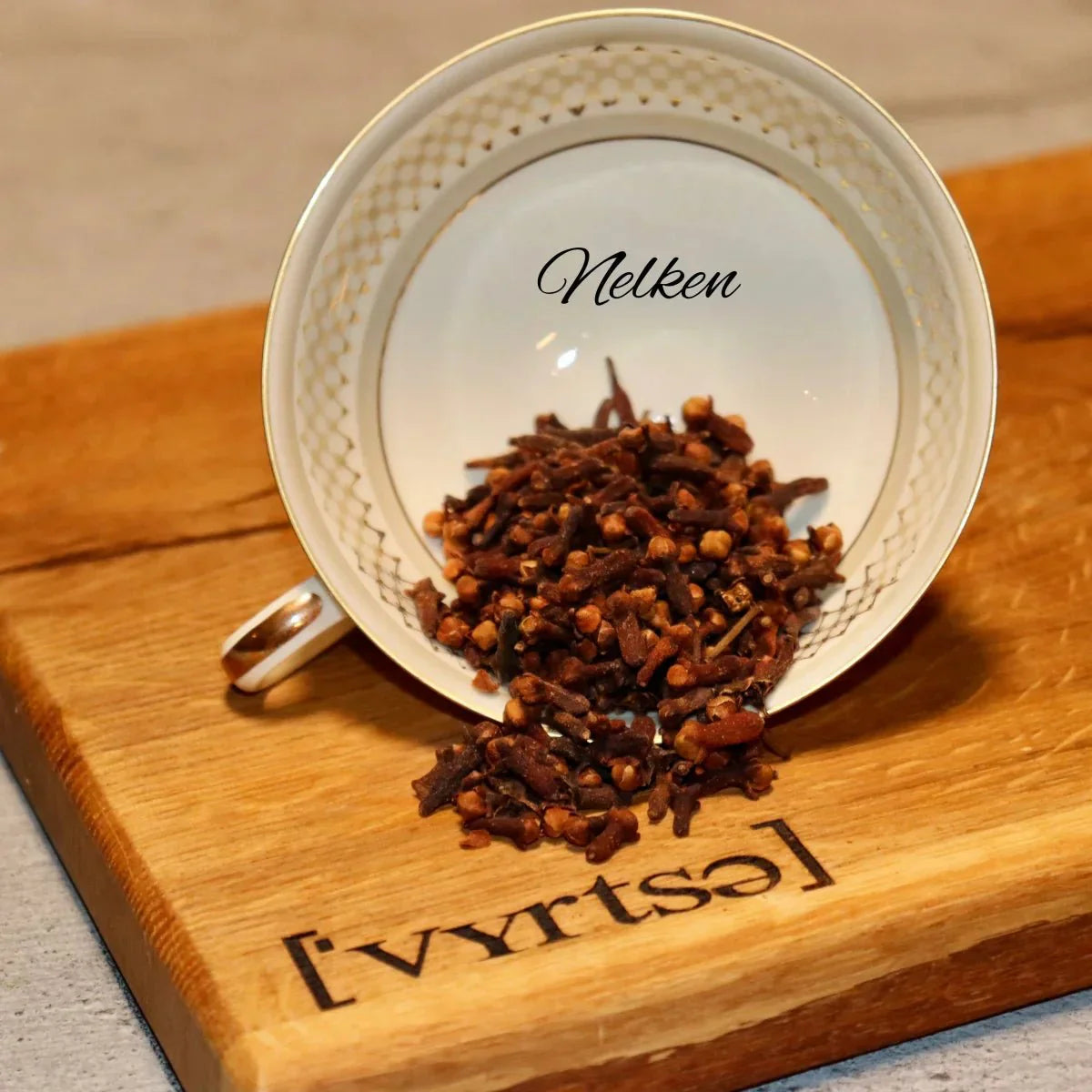 ['Vyrtse] Nelken ganz, 100g
