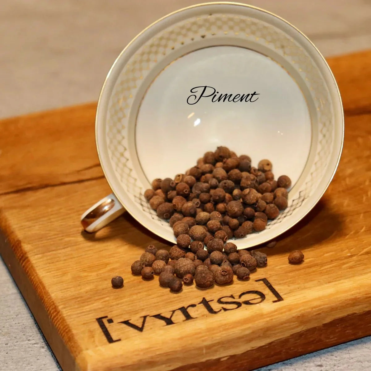 ['Vyrtse] Piment ganz, 100g
